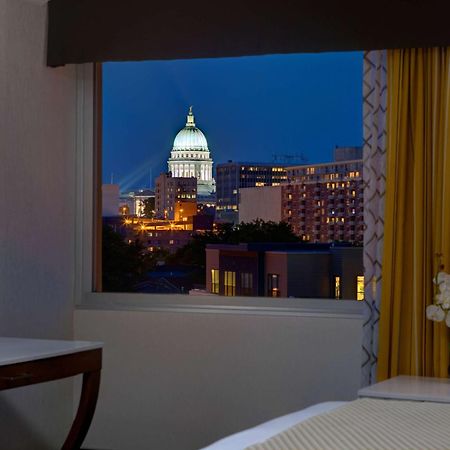 Doubletree By Hilton Madison Downtown Hotel Bagian luar foto