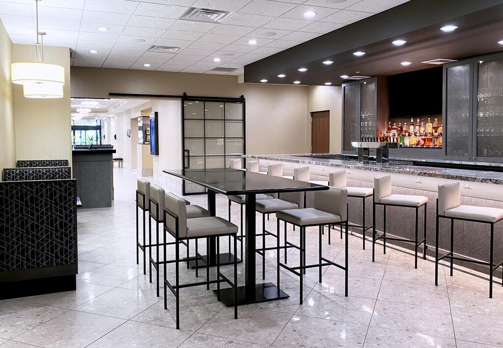 Doubletree By Hilton Madison Downtown Hotel Bagian luar foto