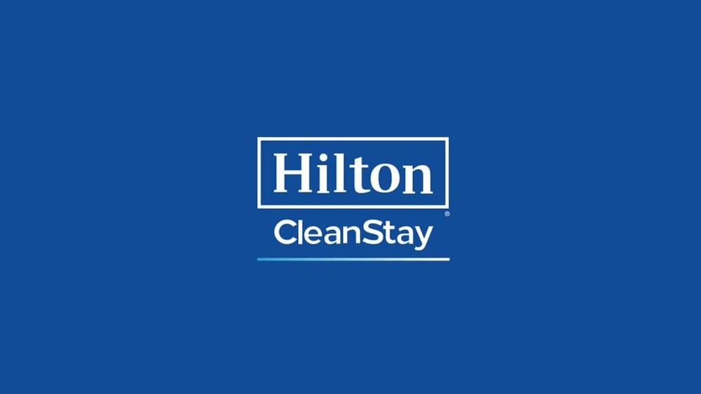 Doubletree By Hilton Madison Downtown Hotel Bagian luar foto
