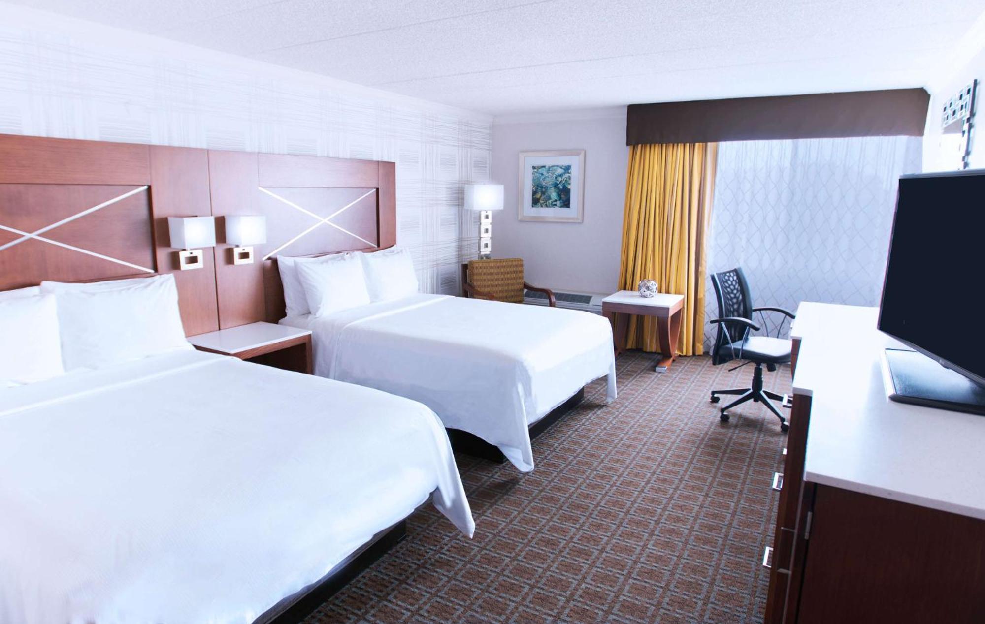 Doubletree By Hilton Madison Downtown Hotel Bagian luar foto
